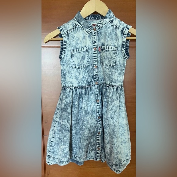 Levi’s Girls Denim Dress Button Front 6-7YRS - Picture 2 of 3